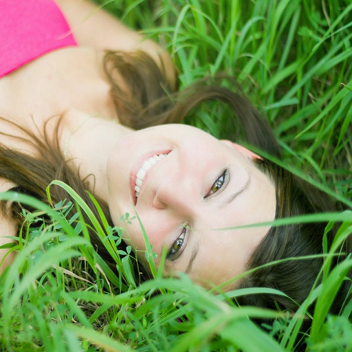 Glow Natural - Beauty Tips _tatLDM4e-jxRWu1NNE0O6_RjTfqtDESCm-OK5ok4gJo-YS4TYPu0gdEos6KzbB792Y